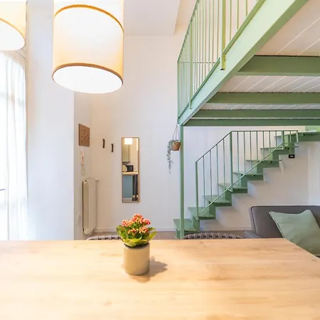 Modern With Parking, Wi-fi & Smarttv *