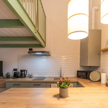 Modern With Parking, Wi-fi & Smarttv Apartman