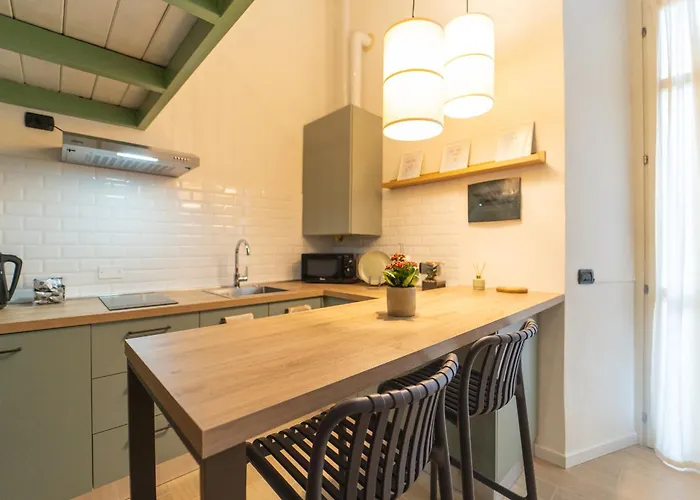 Modern With Parking, Wi-fi & Smarttv Apartment Como