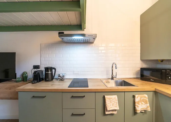 Apartment Modern With Parking, Wi-fi & Smarttv Como