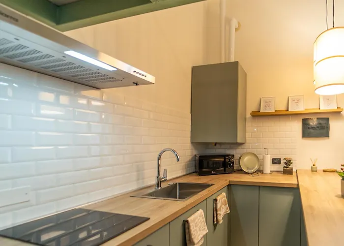 Apartment Modern With Parking, Wi-fi & Smarttv *
